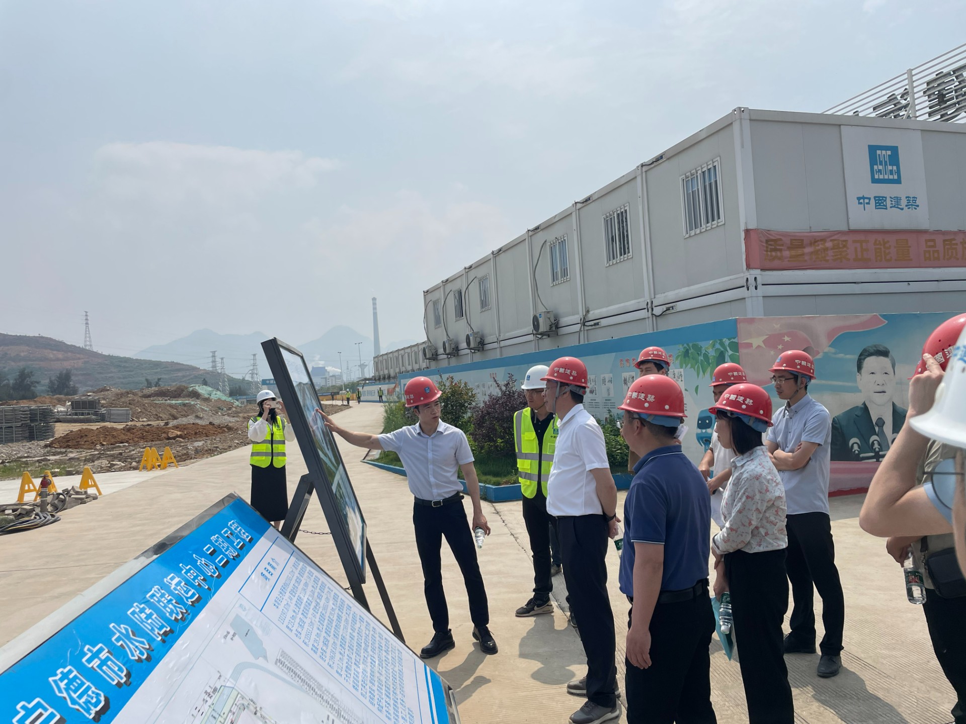 2024-5-9市交投集團(tuán)領(lǐng)導(dǎo)深入市交投物流集團(tuán)重點(diǎn)項(xiàng)目現(xiàn)場調(diào)研指導(dǎo)工作，姜軒緯拍攝1.jpg